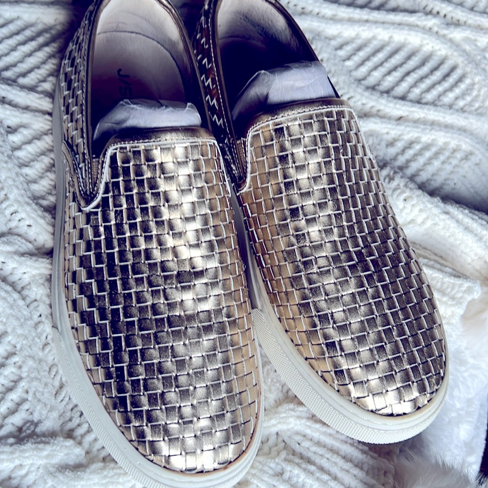 Shoes light gold